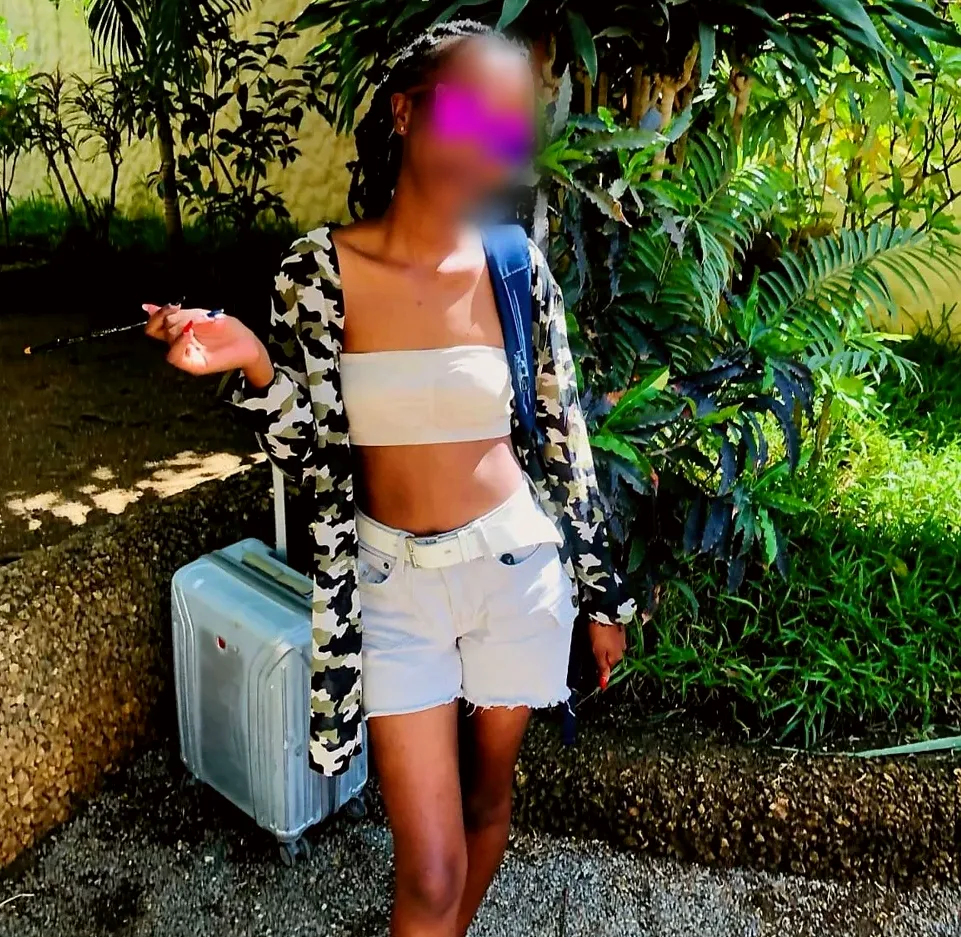 Maya, 21