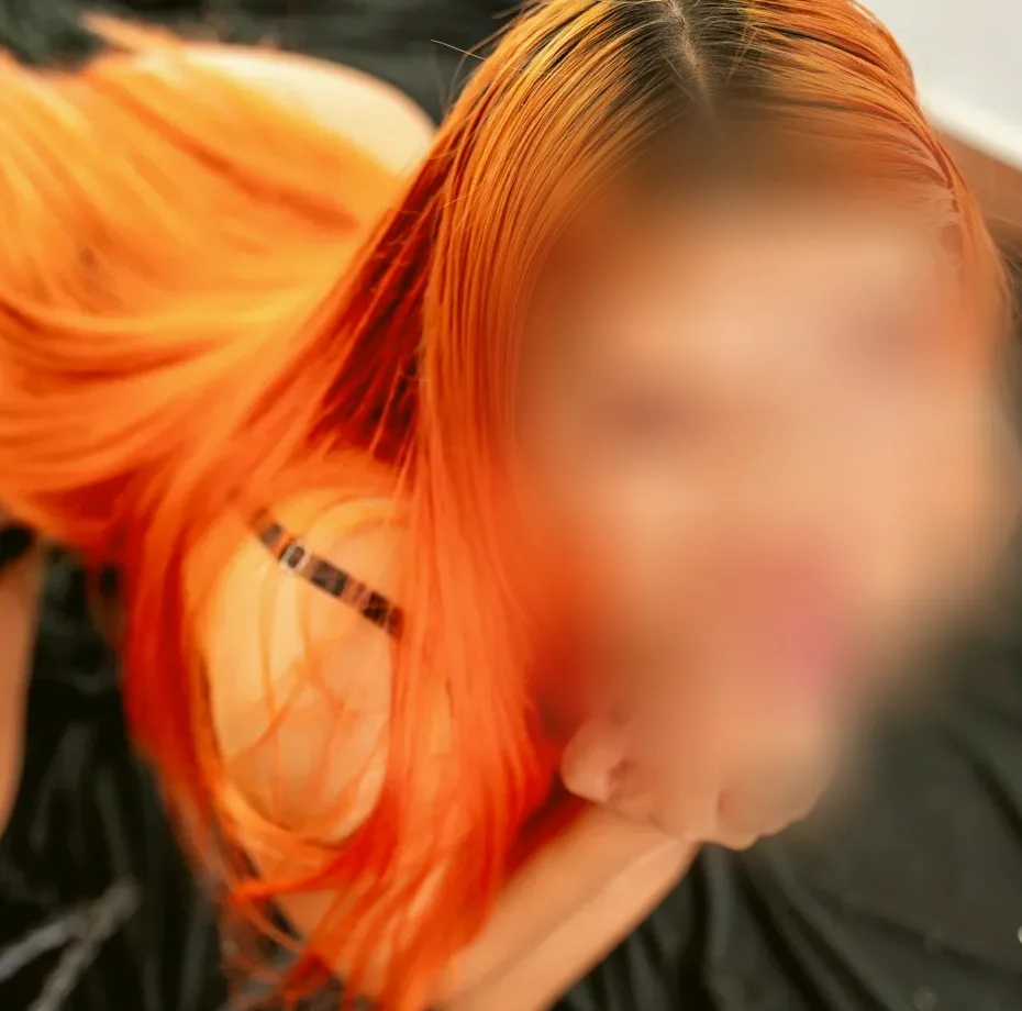 Rosie, 27