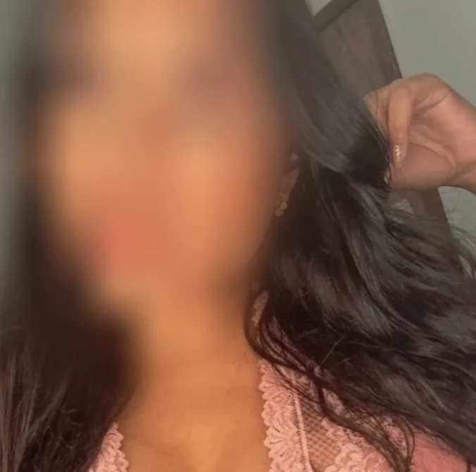 Zainab, 29