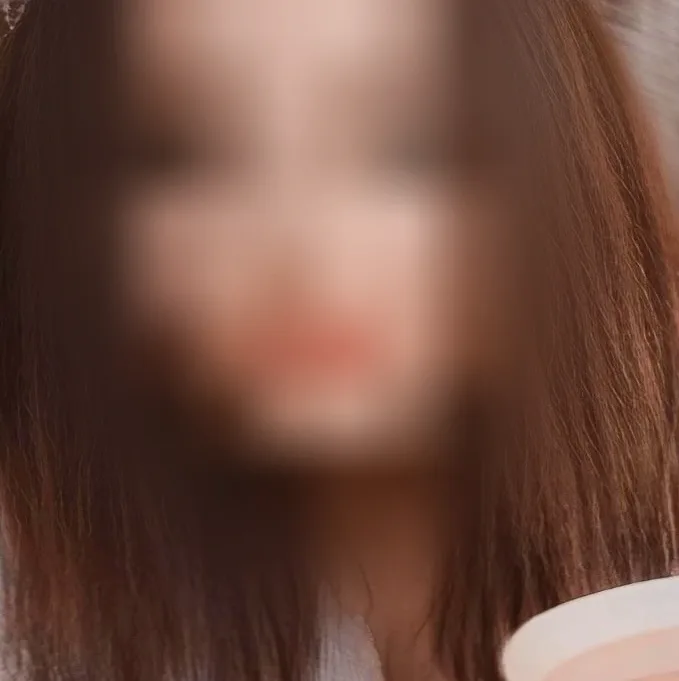 Zainab, 23